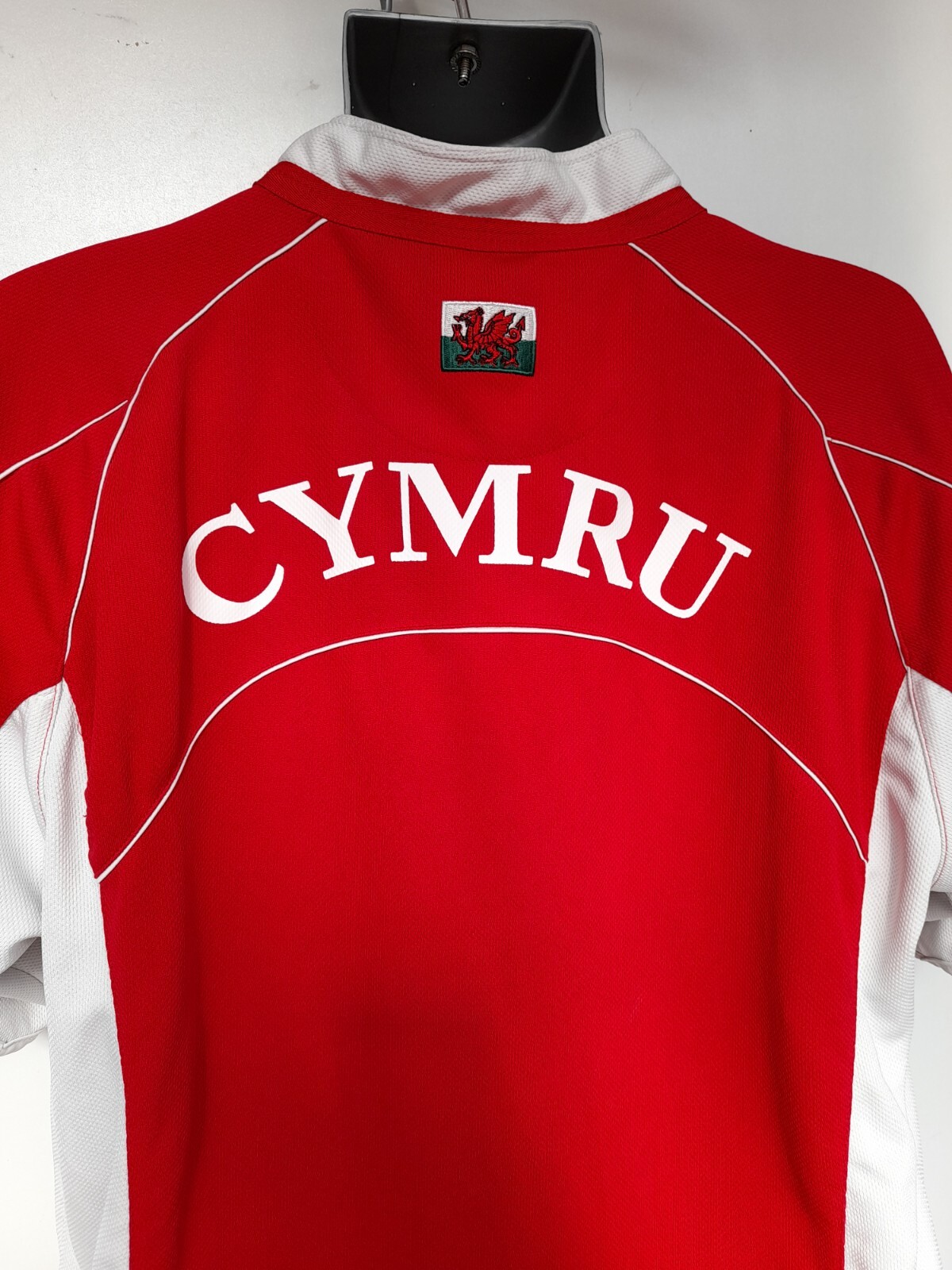 WELSH RUGBY SHIRT MENS Size XL MANAV CYMRU WALES Red Short Sleeve RUGBI