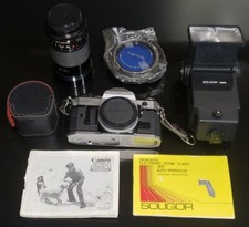 CANON AE-1 PROGRAM 35MM CAMERA VIVITAR SERIES 1 28-90mm f/2.8-3.5 MACRO LENS