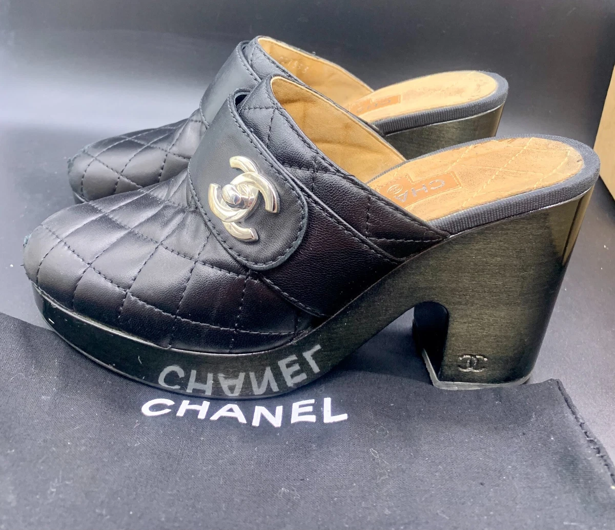 AUTHENTIC CHANEL SHOES CLOGS BLACK QUILTED LEATHER SILVER TURN LOCK SZ 7  MULES