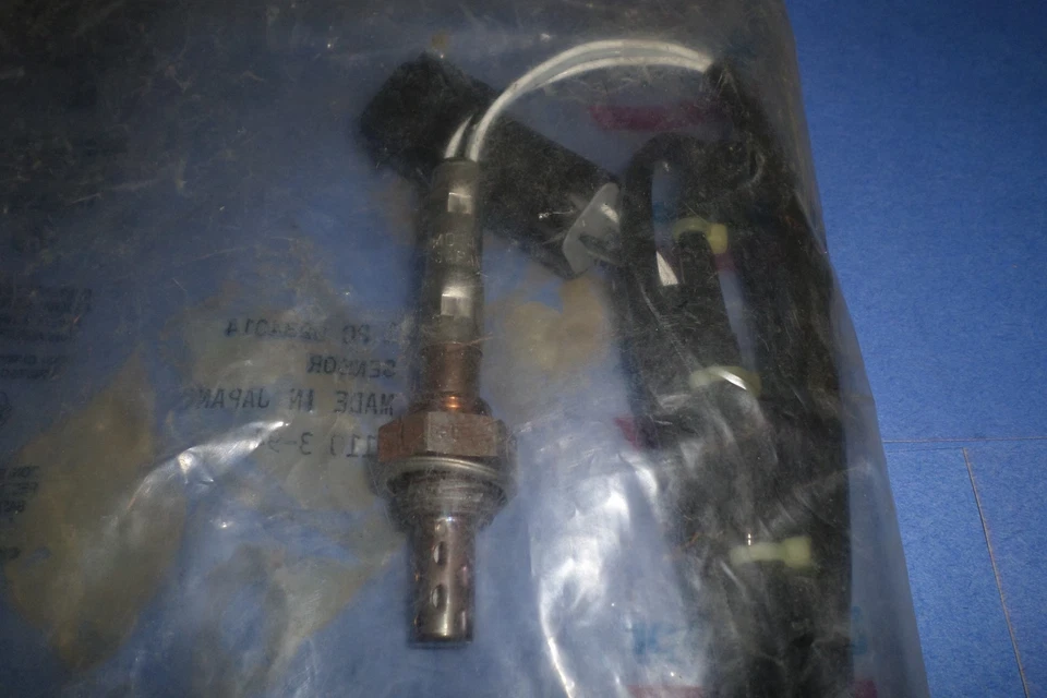 Датчик кислорода O2 для фургона Dodge B150 3,9 новый из старых запасов Mopar 88 89 90 91 5234014 - Изображение 3 из 3