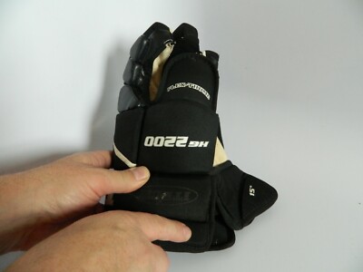 Itech HG2200 15  Black Hockey Gloves w/Flex-Thumb