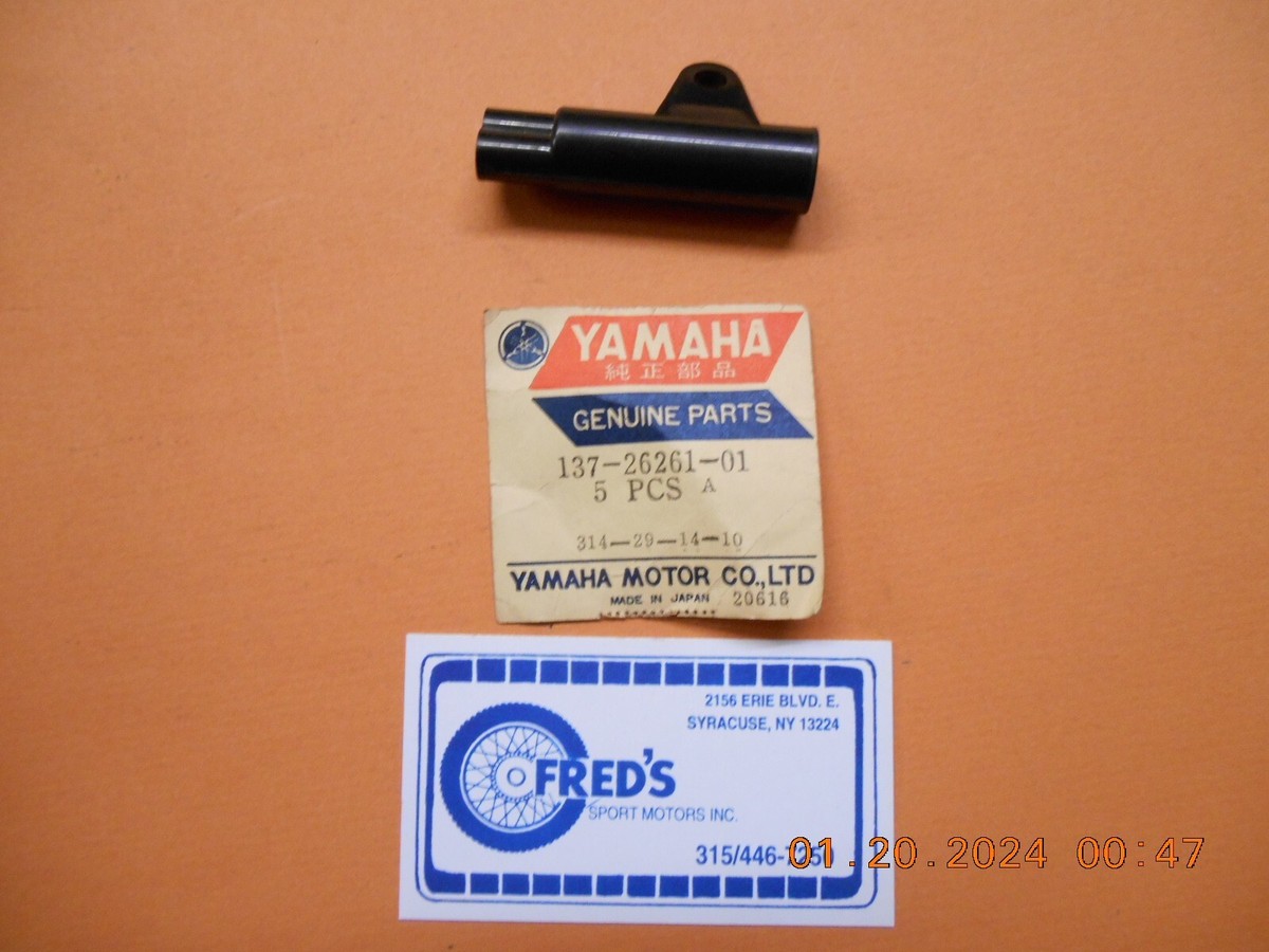yht様 137-26261-00 Vintage throttle cable joint,OEM, NEW, LB50/80,YJ1/2