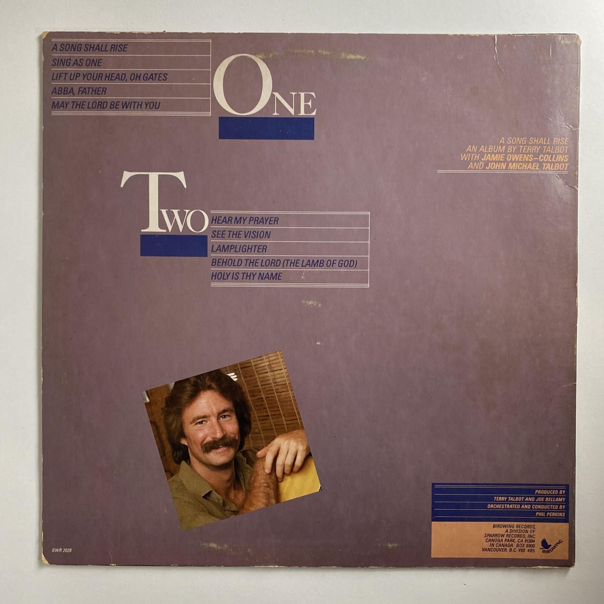 英語版　1976年発行　A closer Look at BIRDS il_340x270.6105916819_6456.jpg