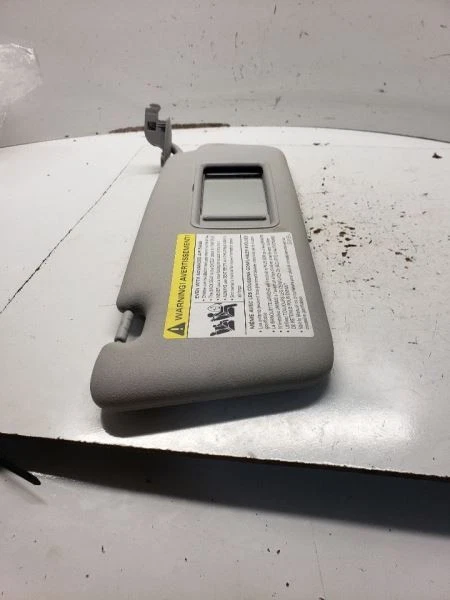 Parasol derecho pasajero iluminado para AUDI A3 1106955 06-13 Foto 3 de 4