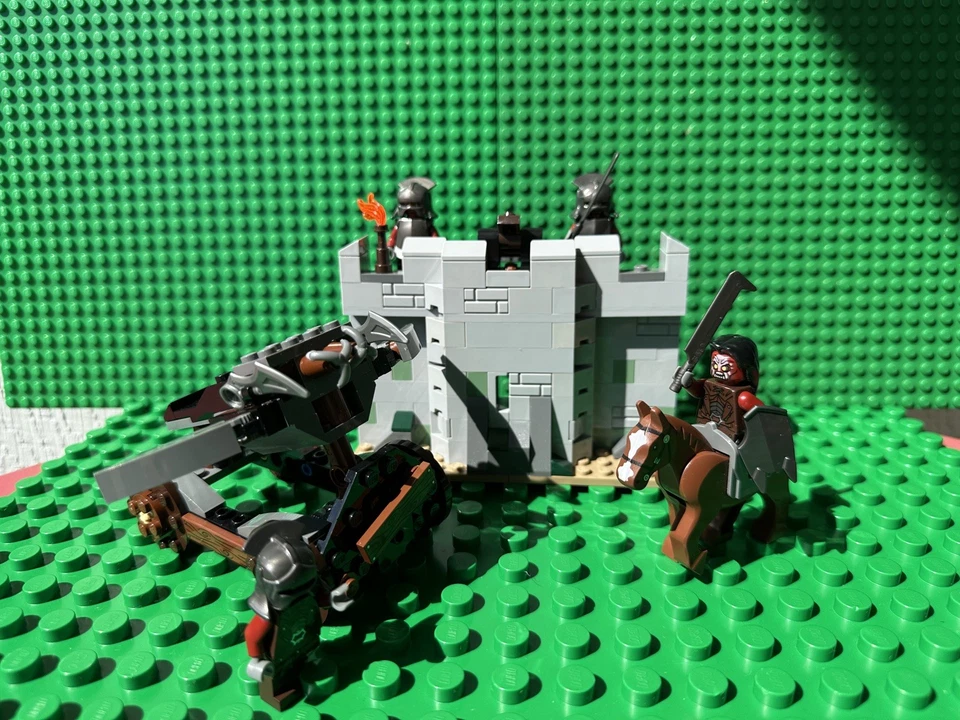 Lego Señor de los Anillos Uruk-Hai Ejército (9471) usado en su mayoría juego completo LOTR Foto 3 de 4