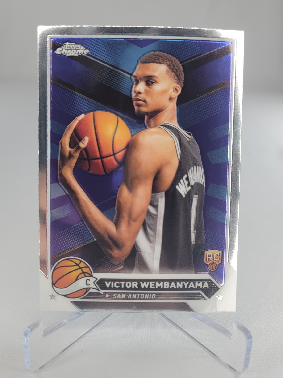 Victor Wembanyama 2023-24 Topps Chrome Basketball #1 RC Rookie Spurs