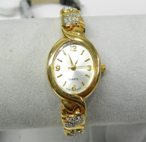 Authentic Beautiful Love HEART band 18k gold plated Ladies watch/wristwatch