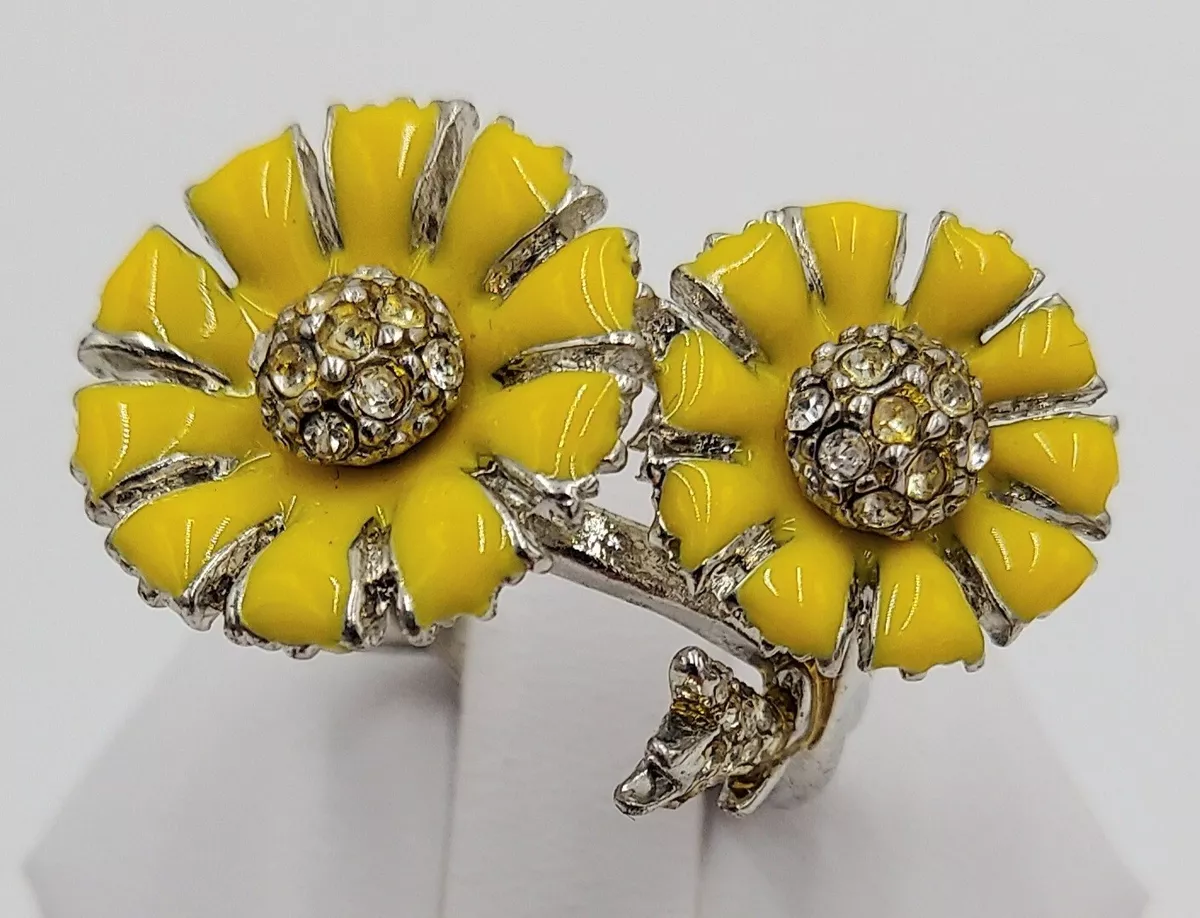 Vintage Enamel Flower Ring Twisted Pave Crystals Cocktail