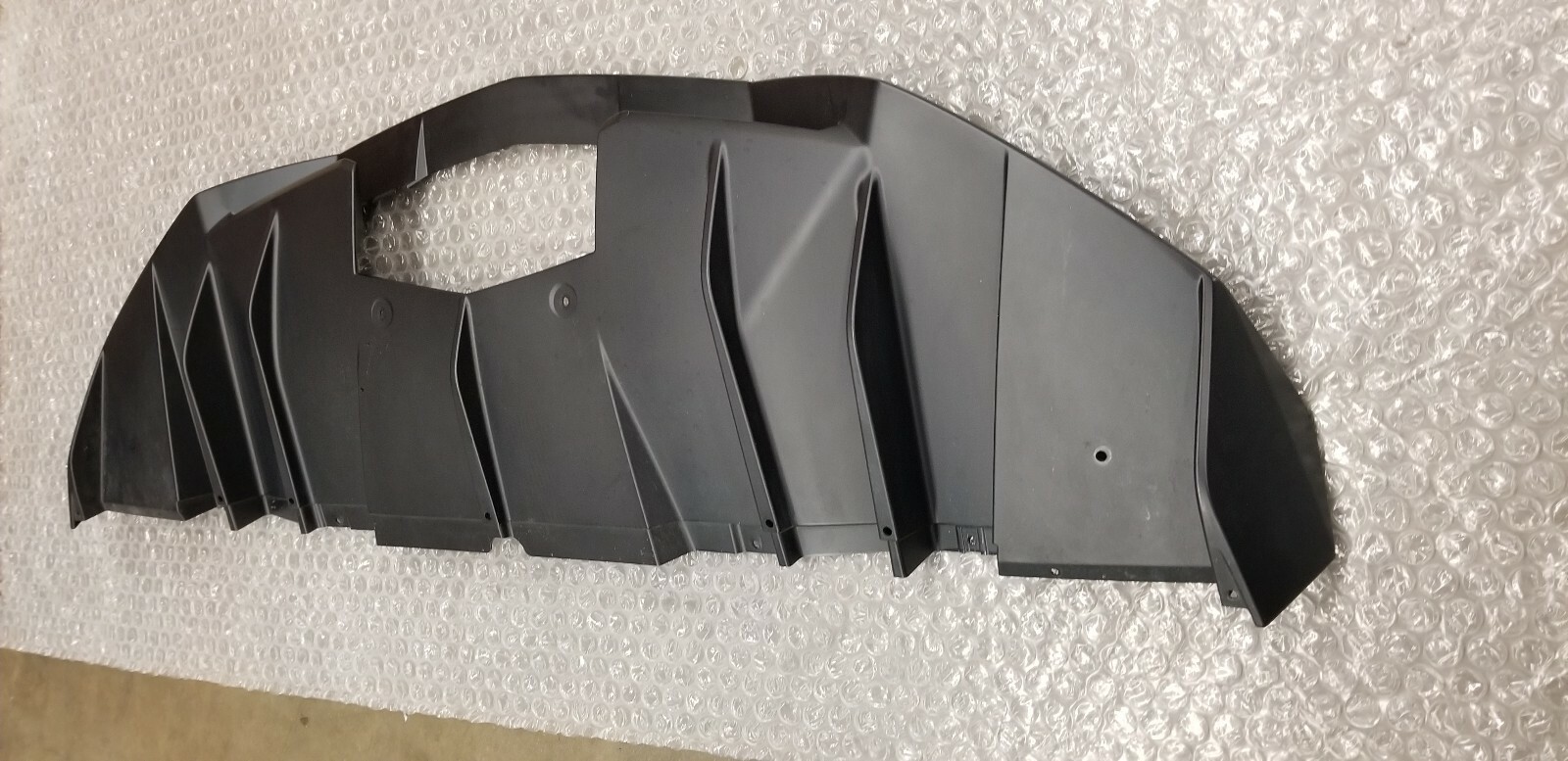 LAMBORGHINI AVENTADOR COUPE ROADSTER REAR BUMPER DIFFUSER OEM 470807539B