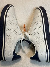 Crocs  DRAYDEN White Black Perforated Leather Lace Up Sneakers Mens 9 Wiomens 11