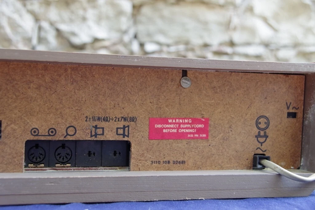 SINTONIZADOR DE RADIO VINTAGE PHILIPS 22 RH 786.00