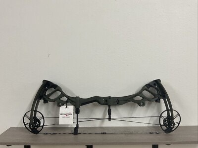 Bowtech Carbon One Green 70#
