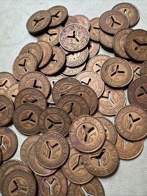 Vintage New York City NYC Subway ''Y'' Cut Out Sz Of 25c - 1 Circulated Token
