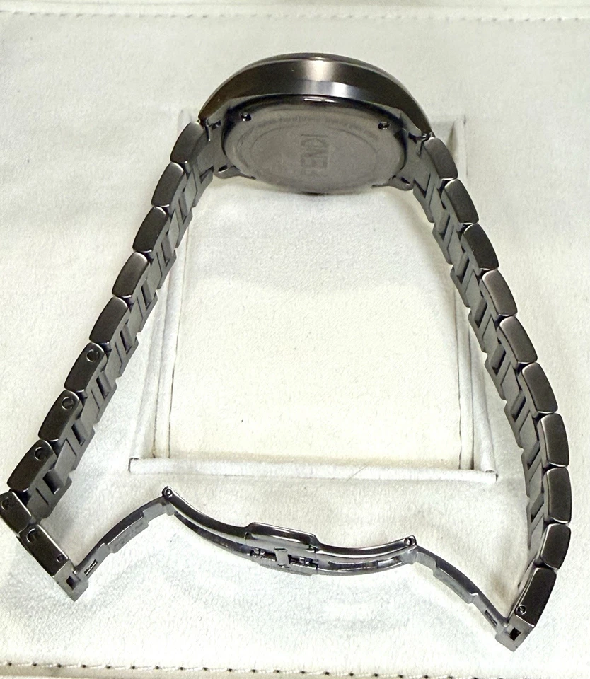 FENDI Momento Bugs Chrono Date Designer Mens Watch - Image 4 of 4