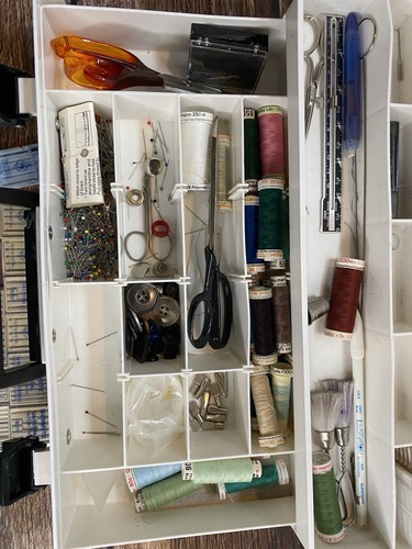 Bernina Genuine Accessory Storage Box Carrying Case FULL With Accessories - Picture 6 of 9
