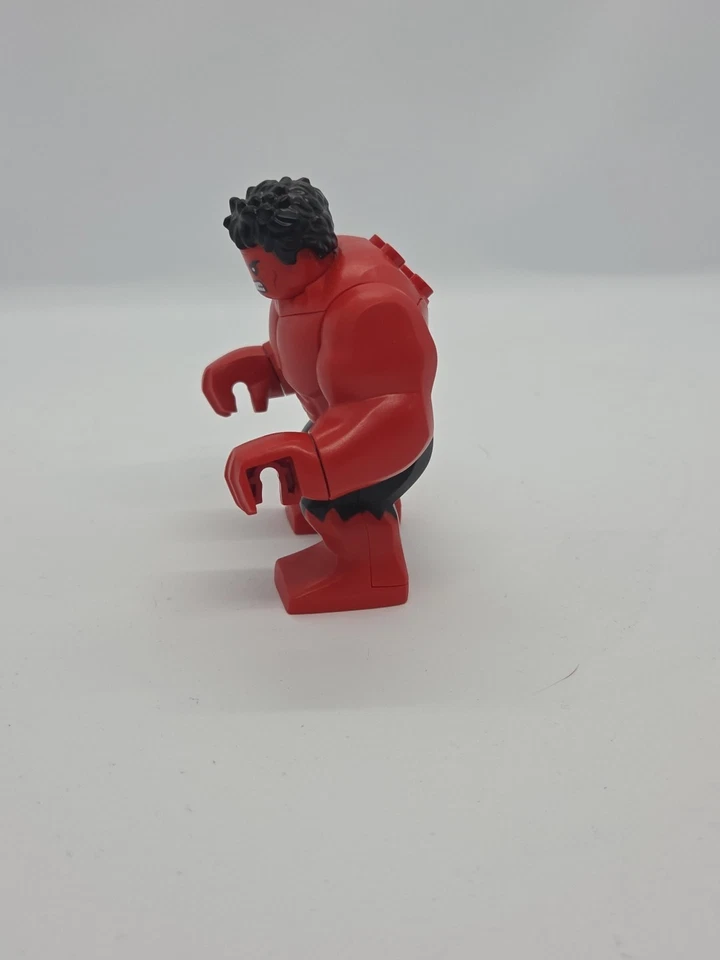 Lego Red Hulk SH0370 Big Fig Yellow Eyes 76078 Hulk Vs. Red Hulk Marvel Avengers - Image 4 of 4