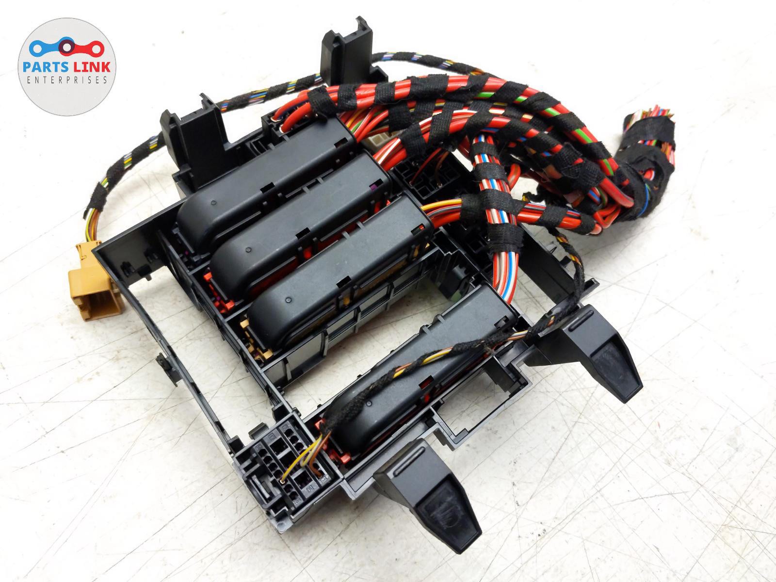 Bentley Bentayga 2016-2020 REAR+LEFT Fuse box