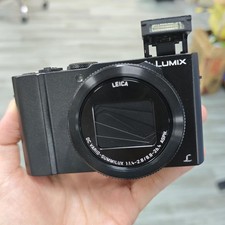 Panasonic DMC-LX10 Digital Camera 20.1 MP 3x Optical Zoom Tiltable Screen 90%New