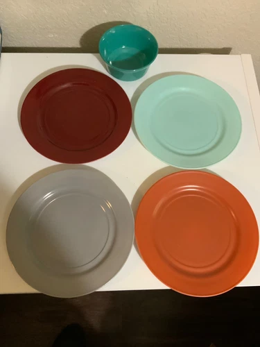 Vintage Hazel Atlas Lot of 4 Plates (9”) and 1 Bowl (5”)-Moderntone Platonite