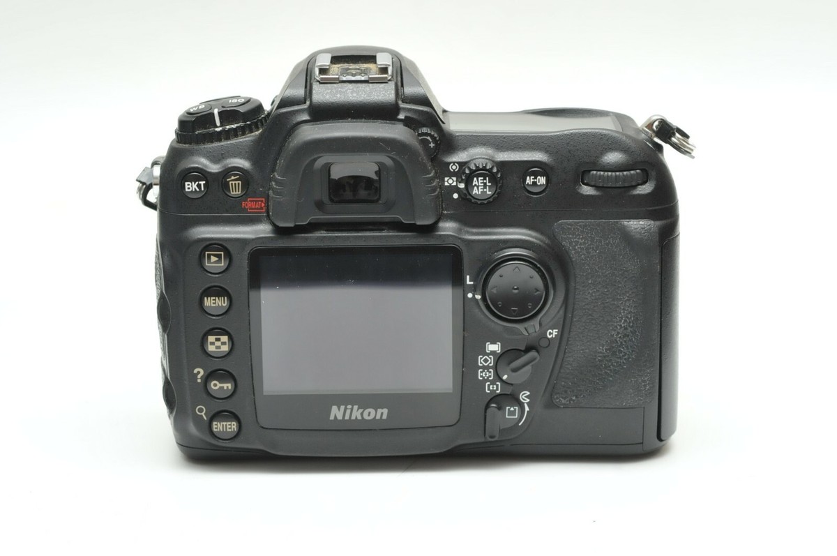 Nikon D200 10.2MP DX Digital SLR Camera W/18-55mm VR Lens