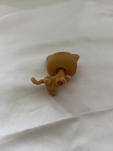 Littlest Pet Shop LPS #11 Cat Raised Paw Tabby Cat With Green Eyes - 第 3/5 張圖片