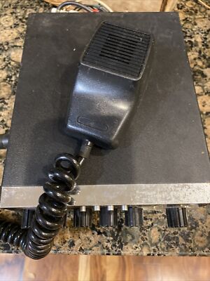 VINTAGE JC PENNY 981-2785 CB TRANSCEIVER RADIO WITH ORIGINAL MIC