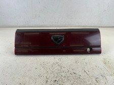 Eagle Talon Tsi Center Tail Light Exterior Trim 1ga 90-94 Oem Cracked Eagle Talon Tsi Center Tail Light Exterior Trim 1ga 90-94 Oem Cracked