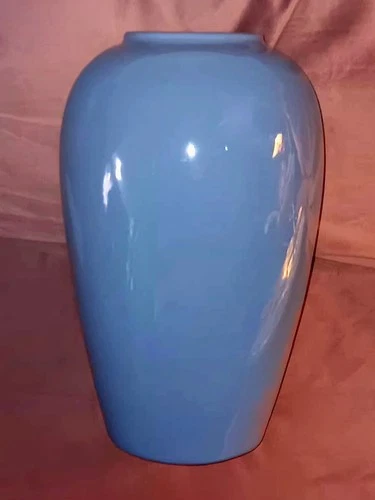 Vintage 1980’s Haeger Powder Blue 13” Bulbous Flower Vase