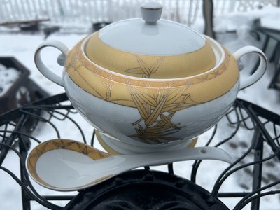 Tureen Lid and Ladel in Gold Collection by YAMASEN Japan 24ct Gold Bamboo Design