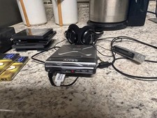 Sony Model Number MZ-EP11 Silver MiniDisc MD Walkman Player Working