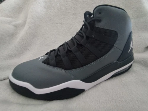 Air Jordan Max Aura 'Smoke Grey' UK taglia 10 nuove e con scatola originale.