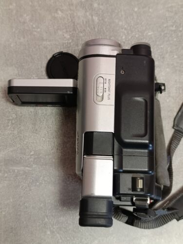 Sony PAL CCD-TRV438E PAL HI8 8mm Video8 Camcorder - For parts or repair - Picture 5 of 10