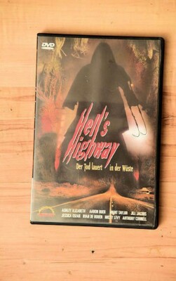 Hell`s Highway - Der Tod lauert in der Wüste (2004)