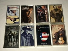 LOT OF CASSETTE TAPES GARTH BROOKS, ALAN JACKSON, VINCE GILL, DIAMOND RIO ETC
