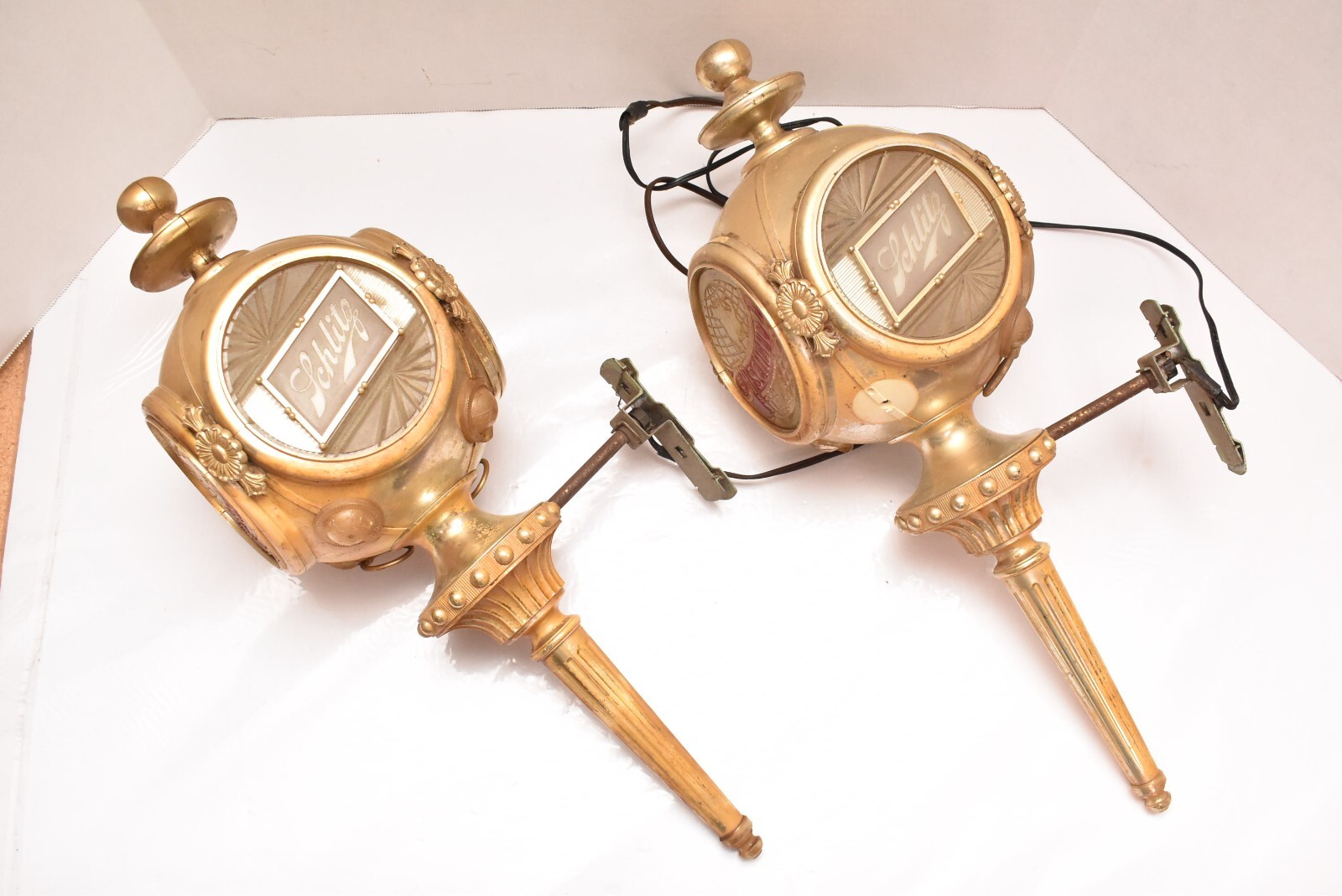 Vintage Pair Of 1972  Schlitz Beer Bar Advertising Wall Sconces Lights Signs