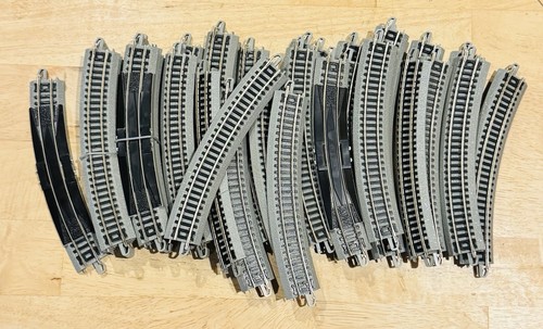 Bachmann HO Scale Train E-Z Track System Nickel Silver/Gray 35.50
