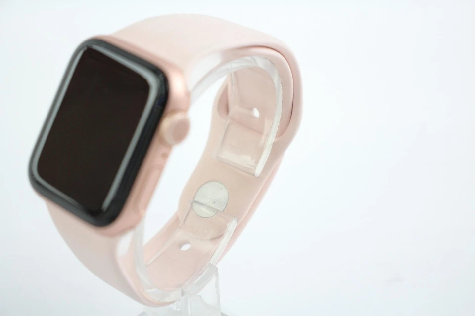 Apple Watch Series 5 A2092 40mm  Aluminium Case WiFi+GPS Gold Grade A - Image 4 of 4