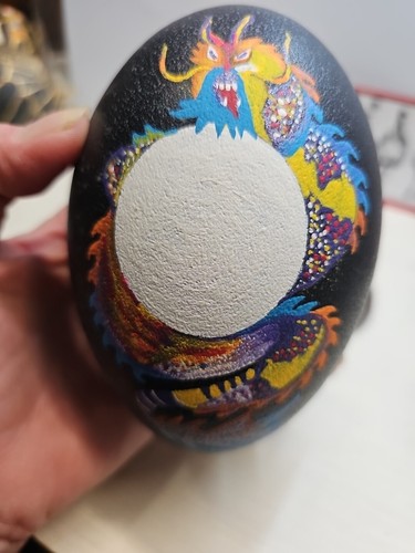 CHINEESE DRAGON 5.5” REAL EMU EGG SHELL HAND PAINTED - Collectible Eggs (OK) - Picture 8 of 8