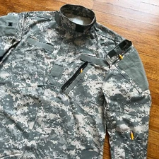 VTG US Army Combat Uniform Jacket Men M Medium Long Digi Camo Full Zip Coat Y2K