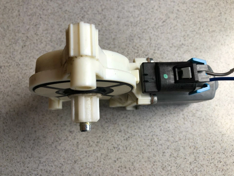 别克 Lucerne / Pontiac G5 原始设备制造商二手电源窗调节器电机 - P/N 15929736 — 第 3/3 张图片