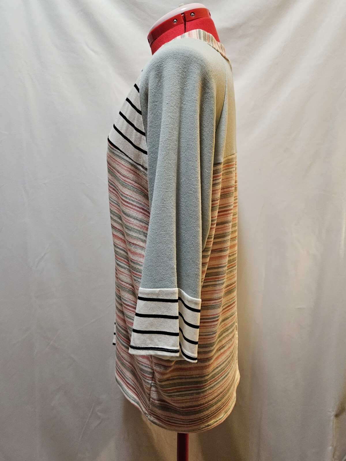 Sugarfox Multicolor Mixed Pattern V-neck Blouse. … - image 2