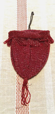 ANTIQUE RED IRRIDESCENT BEADED MISER'S PURSE DRAW CHAIN CLOSURE