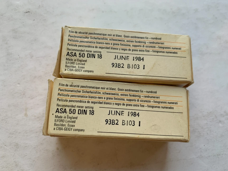 (2) Неиспользованная черно-белая пленка Ilford Pan F 120 ASA 50 DIN 18 экстра мелкозернистая - Изображение 3 из 3