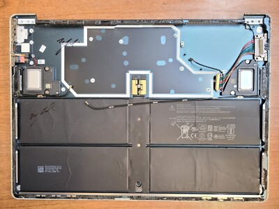OEM MICROSOFT SURFACE 1769 BOTTOM CASE BATTERY 7.57V 45.2Wh 5970mAh M1005922-010