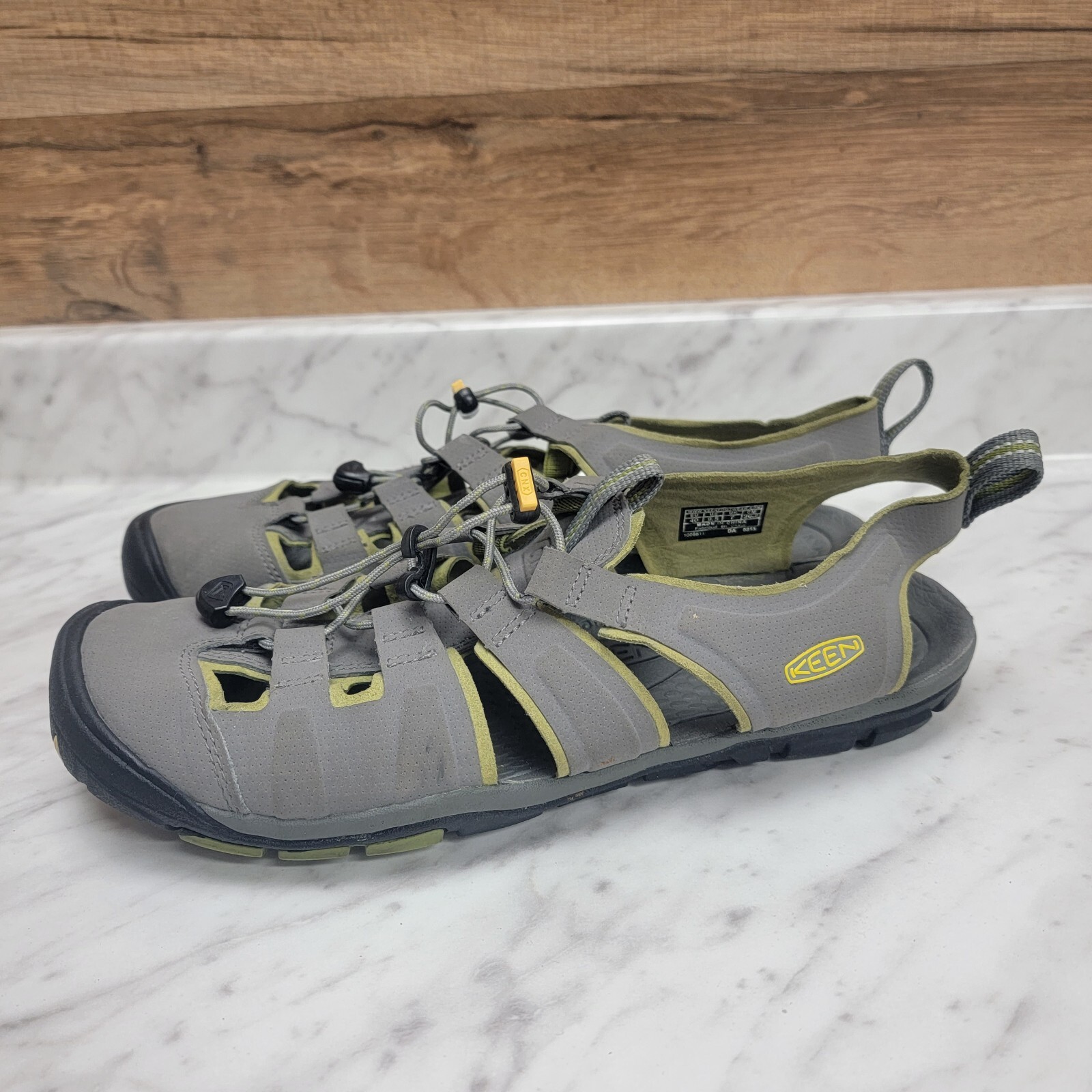 Sandali da donna taglia 9 5 Keen CNX grigi oliva scarpe da acqua basse escursionismo