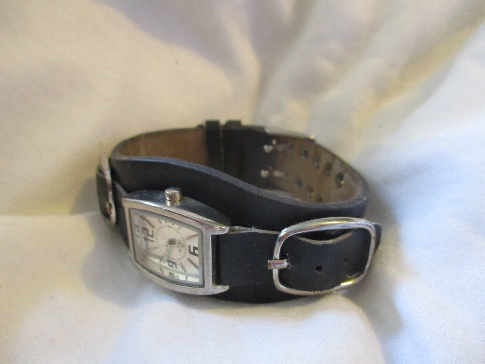 Women's Silver Toned Rectangular Face Black Buckl… - image 2