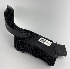 Genuine Mopar Accelerator Pedal 68267286AB thumbnail 4