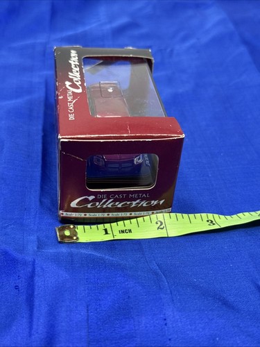 Yat Ming Dodge Magnum RT Red 1:72 Road Signature Die Cast Metal Collection - Picture 17 of 19