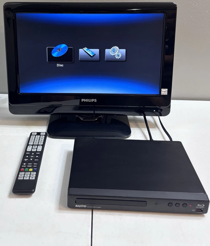 Philips 19PFL3504D/F7 19-Inch LCD HDTV Vintage Retro Gaming TV / Monitor - Image 2 of 4