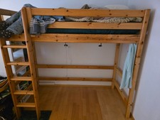 Flexa Hochbett massiv Kiefernholz gebraucht mit seltener Ablade und kl. Vorhang